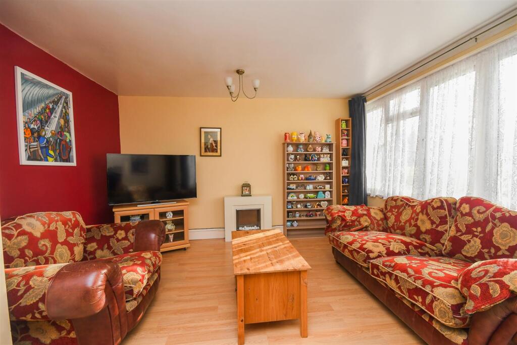 6 Upper Vauxhall - Reception Room (2).jpg