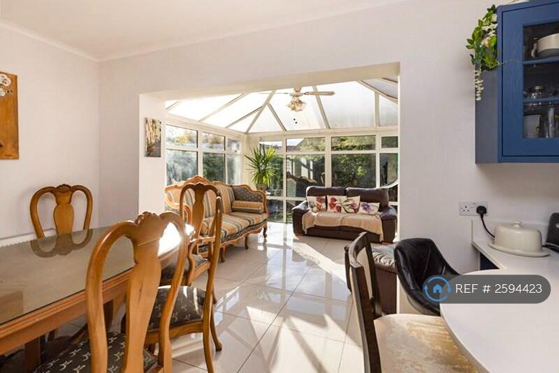 Dining Room &amp; Conservatory Area