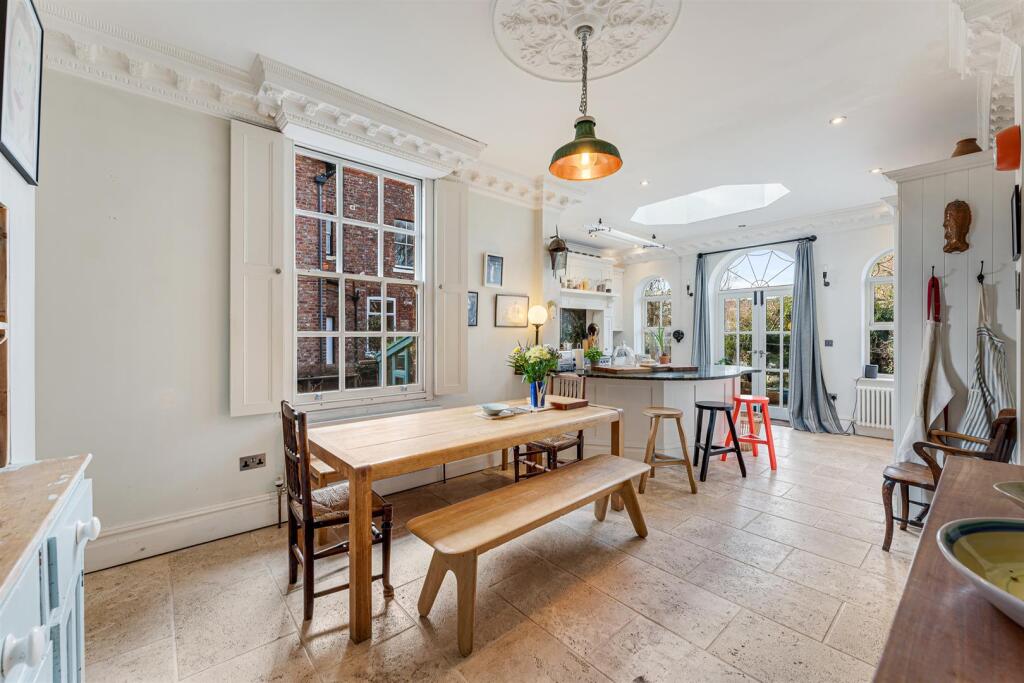 Dining Kitchen
