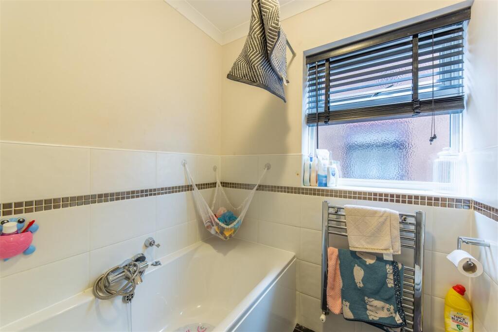 6 Tegfan Court-7.jpg