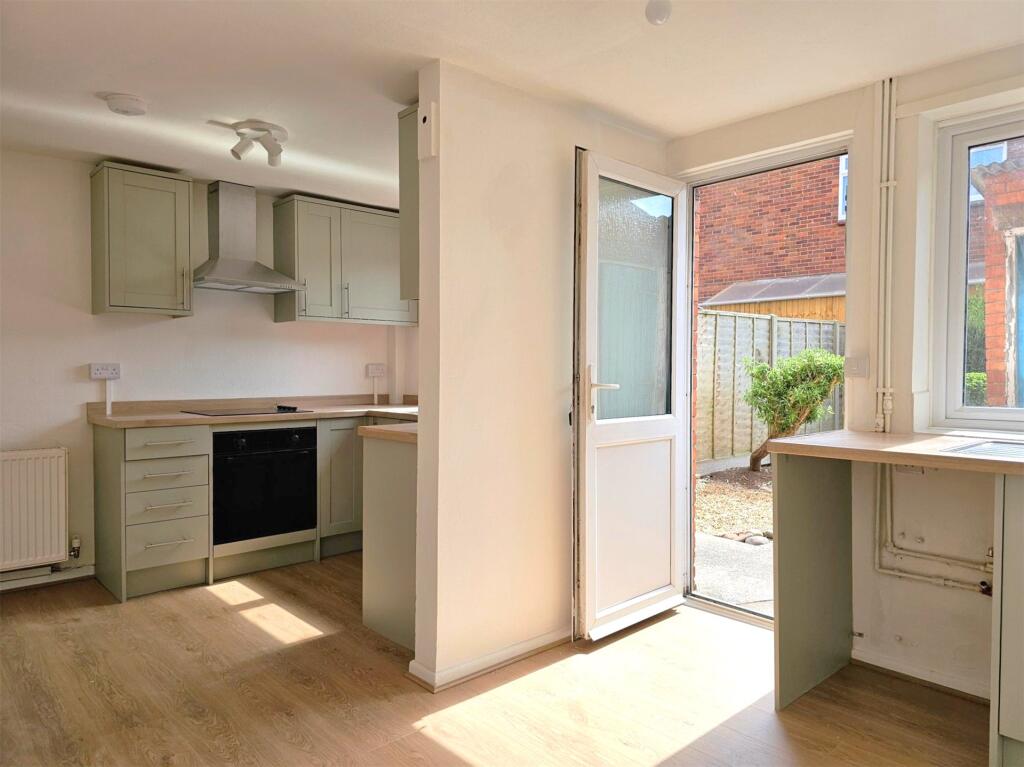 Kitchen/Breakfast Rm