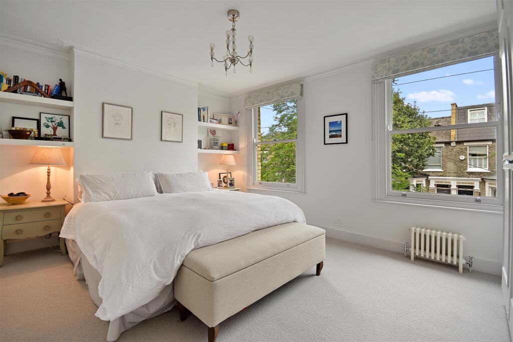 Carthew Road - Bedroom.JPG