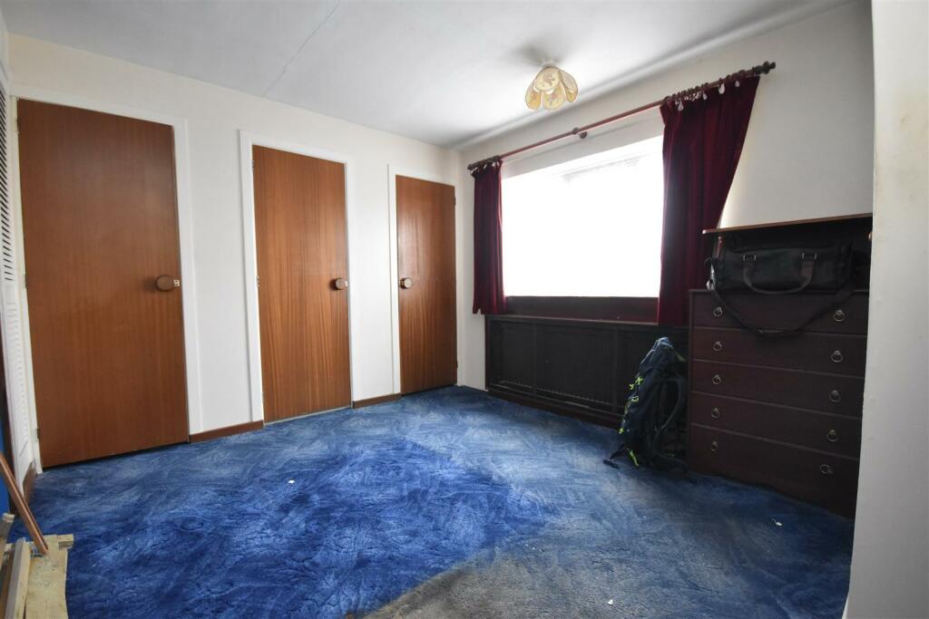 bedroom one.jpg