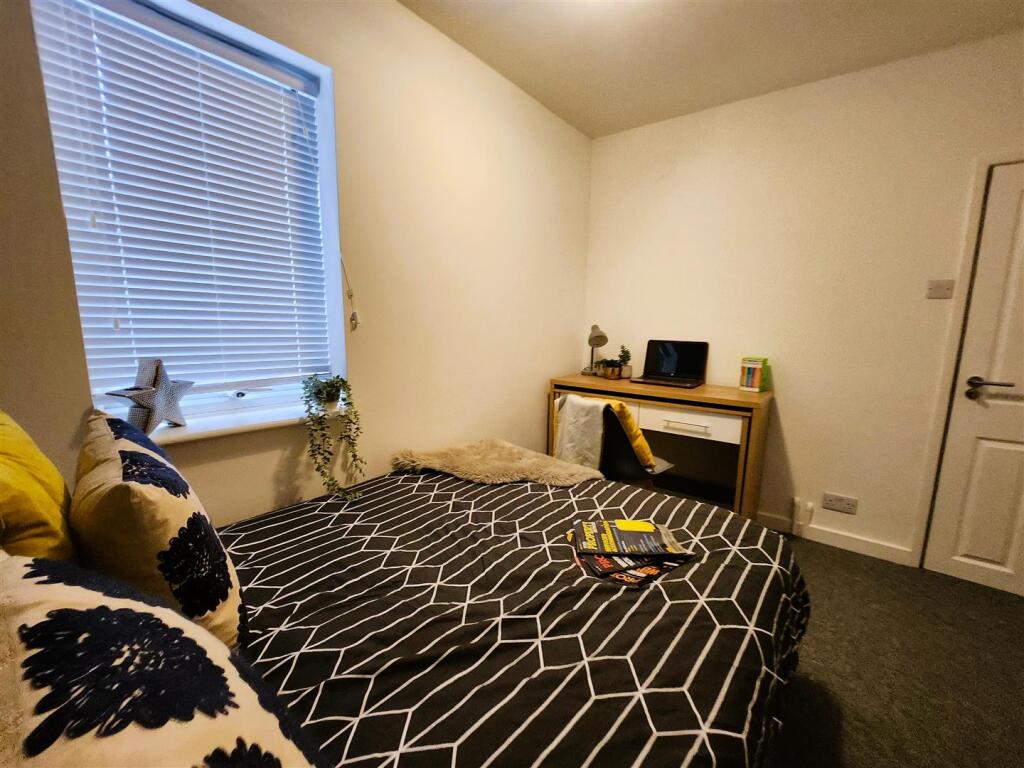 2022-12-10 11.57.04-min.jpg