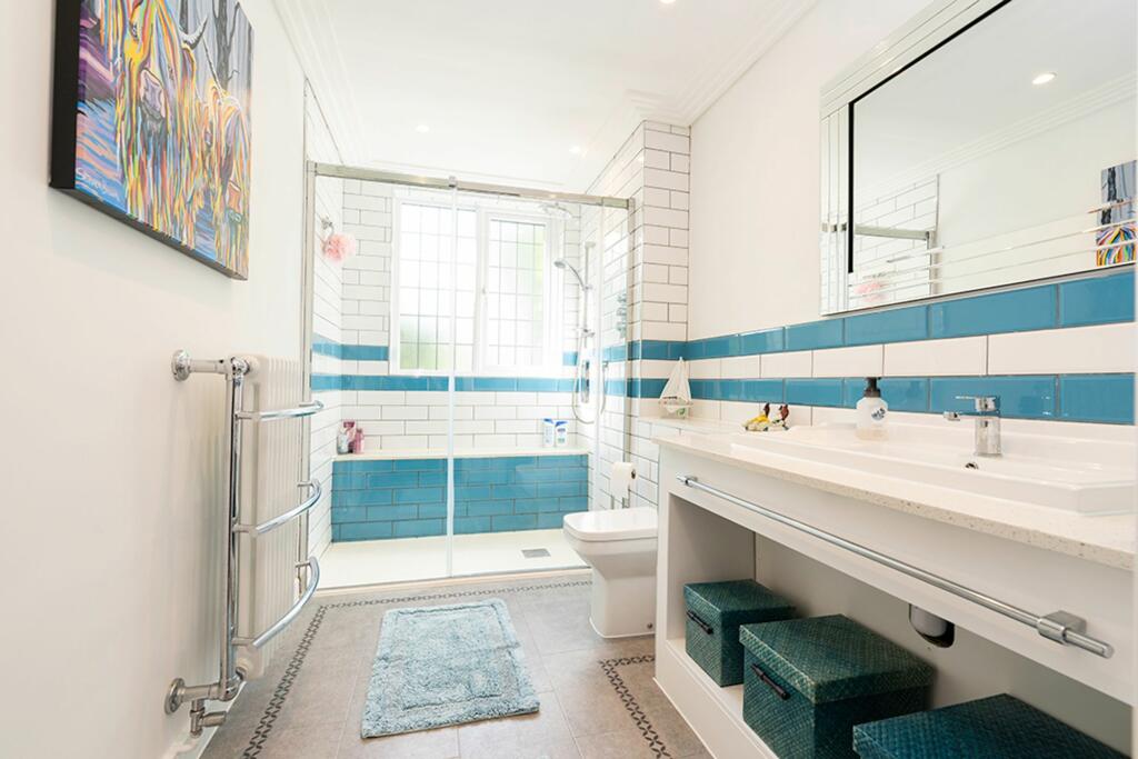 Main Bathroom