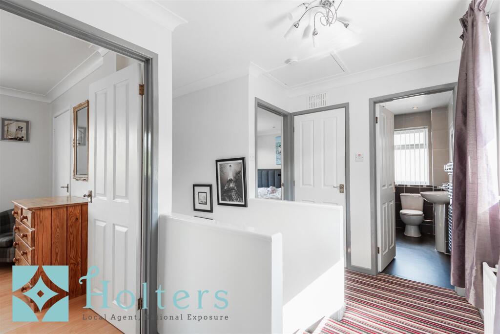 70 Rocke's Meadow, Knighton-08.jpg