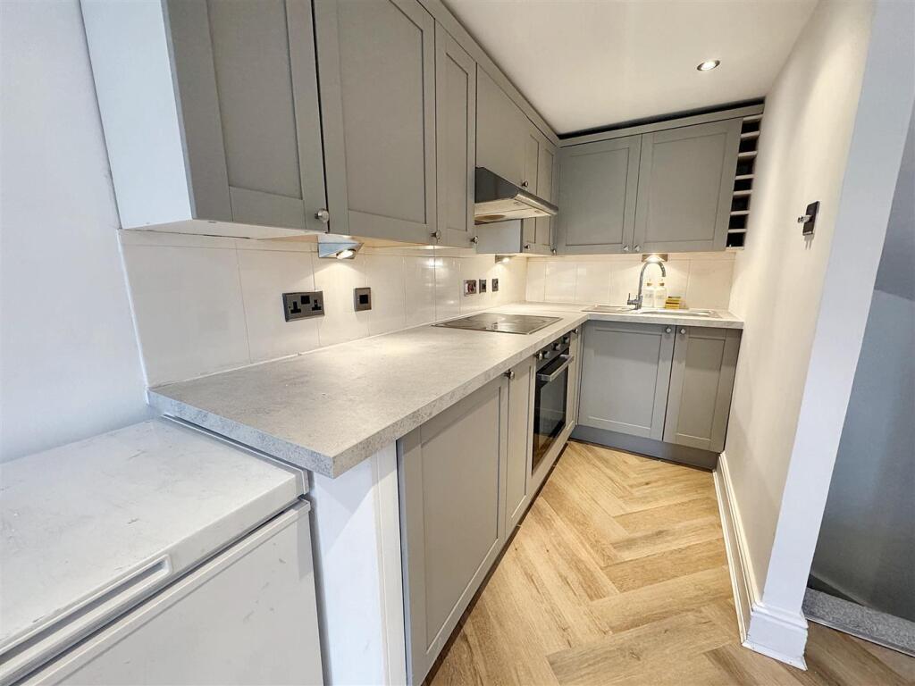 Kitchen/Lounge