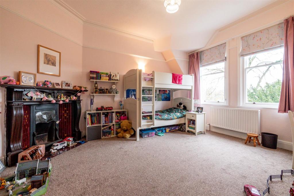 Bedroom 3.jpg
