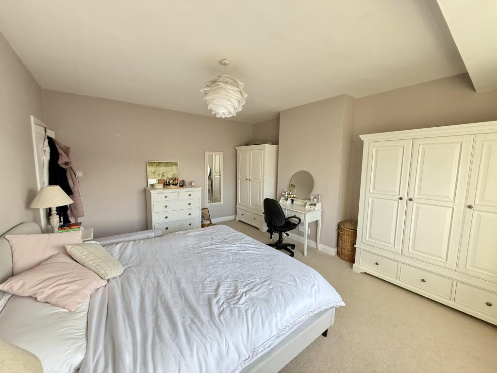 Bedroom 1 Alt.