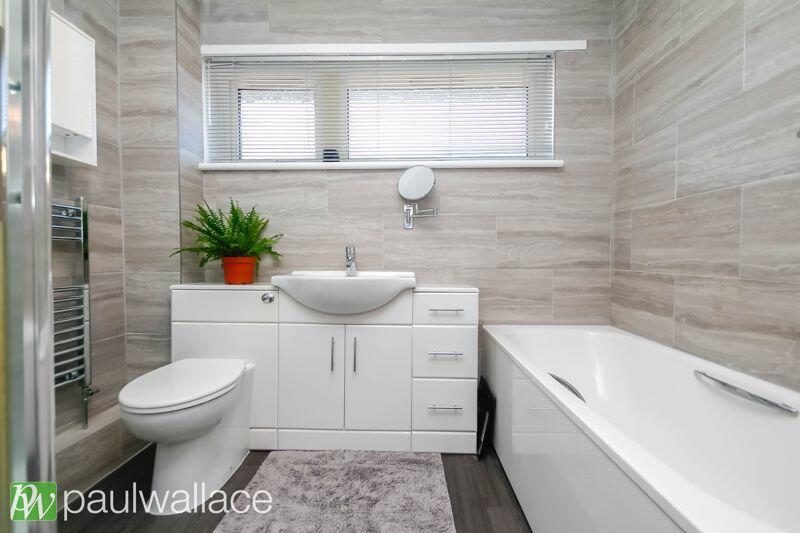 Four Piece Bathroom / W.C.