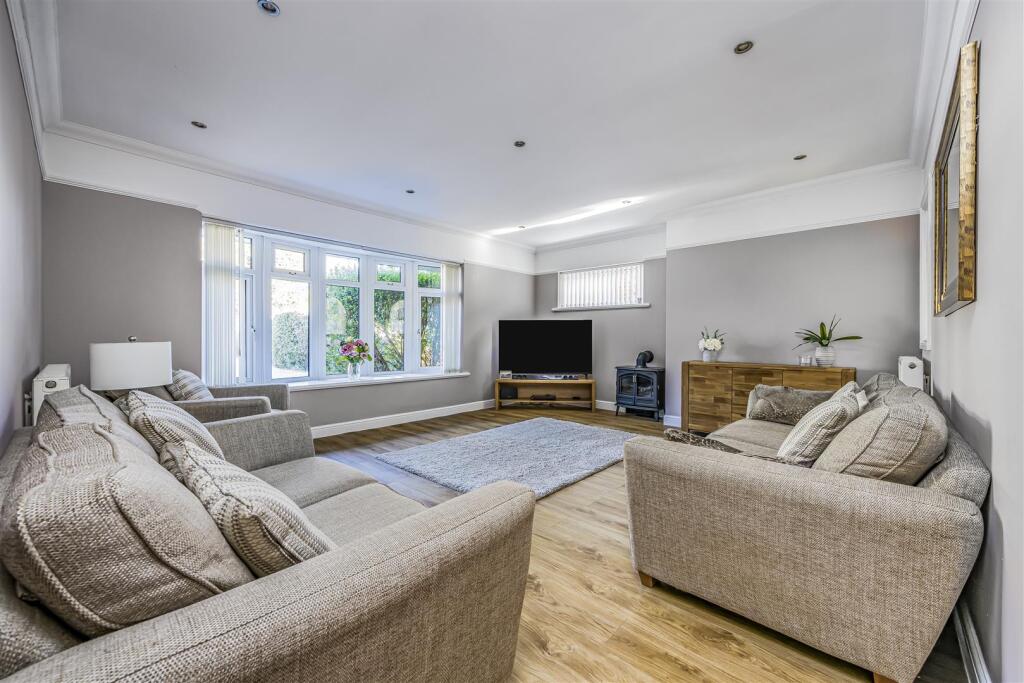 29 New Road, Lovedean-PorticoMarketing-SoldBy-15.J