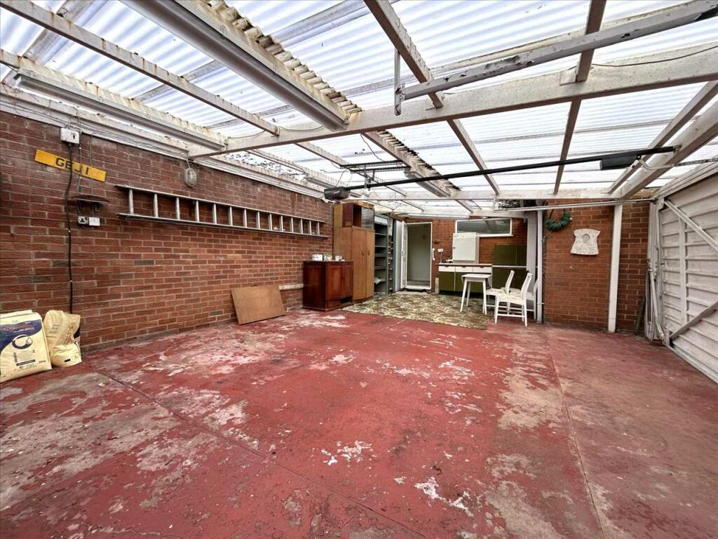GARAGE