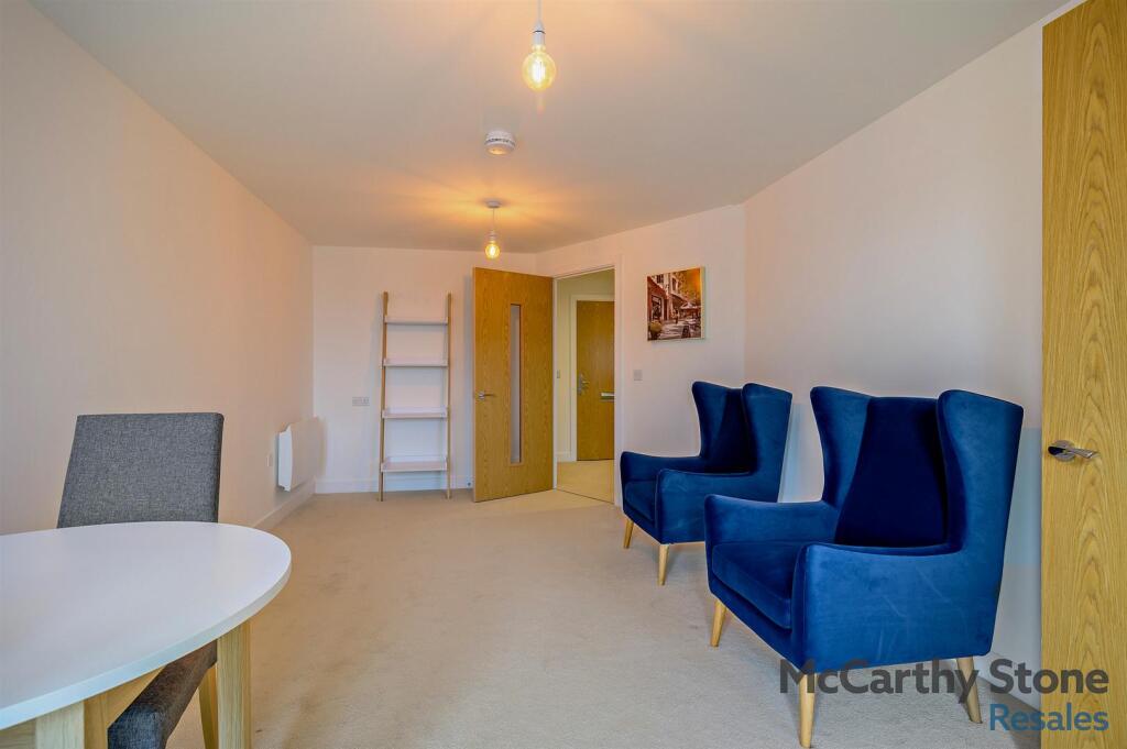 8634083-interior09-800.jpg
