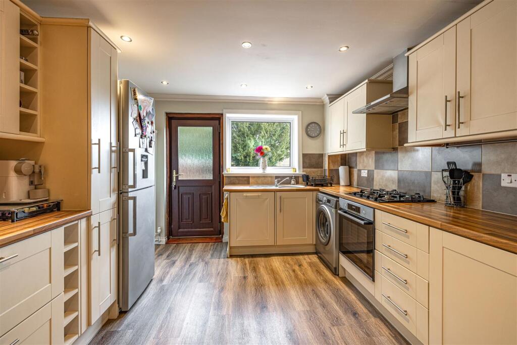 13 Ladyschaw Drive Selkirk 10.JPG