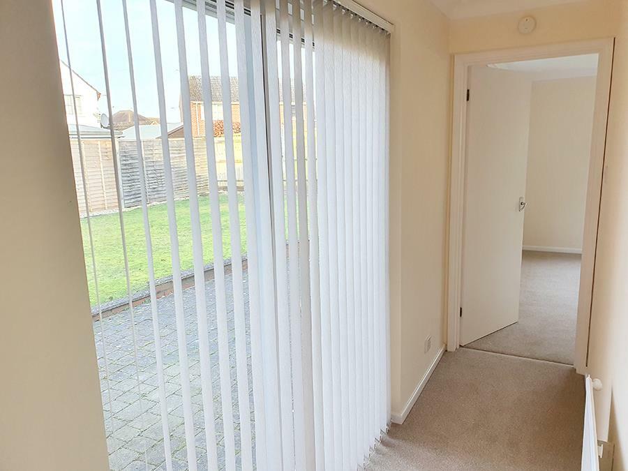 WB Lettings 35 Oaken Grove 3 bed 1 bath parking ga