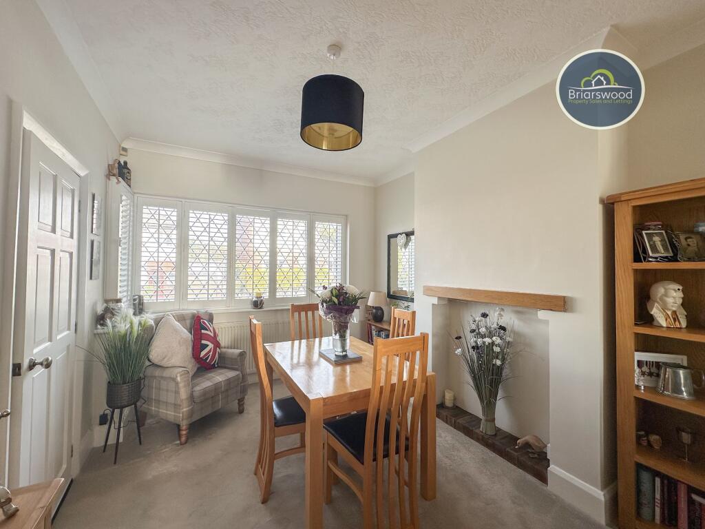 Living Room/Dining Room