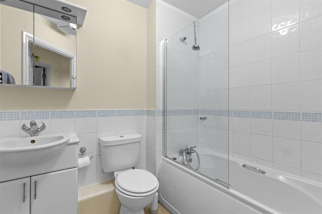 Flat 10, Riverlock Court, Spring Gardens Road, HP1