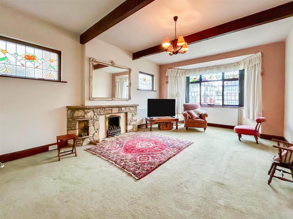 Front lounge