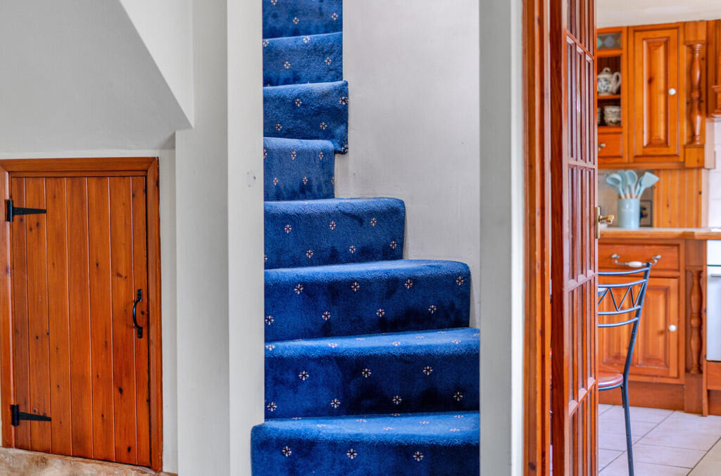 1300251-17-683866...