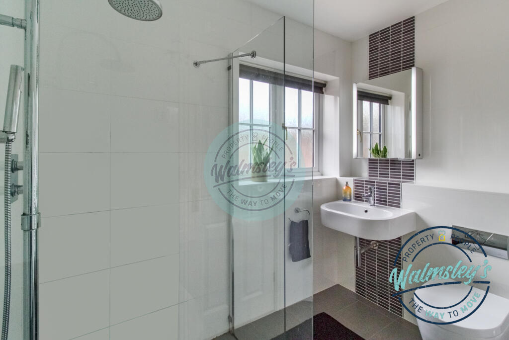 Ensuite shower room