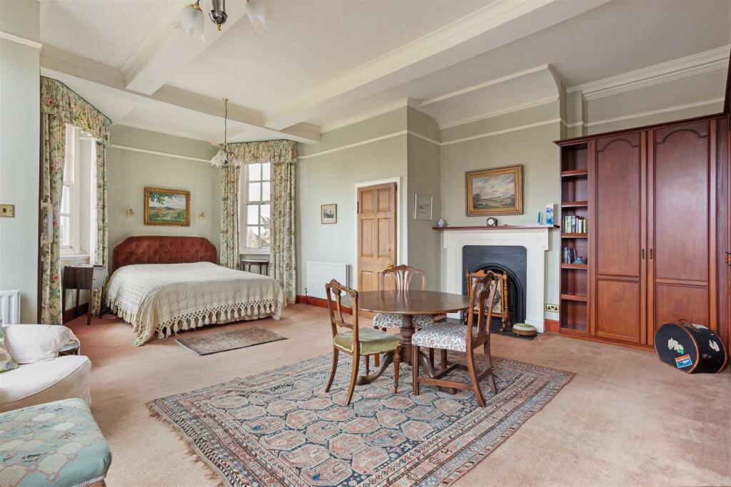 66106_St. Marys House, 14 High Street, Overton - (