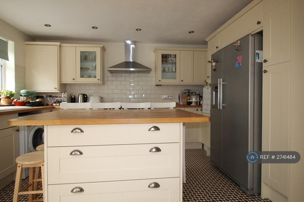 Kitchen Area 2