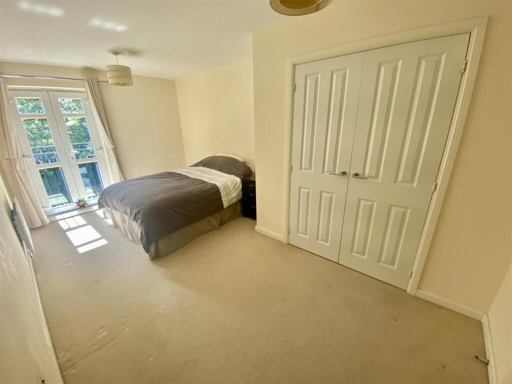 Bramleys Estate Agents - Marmaville Court - Mirfie