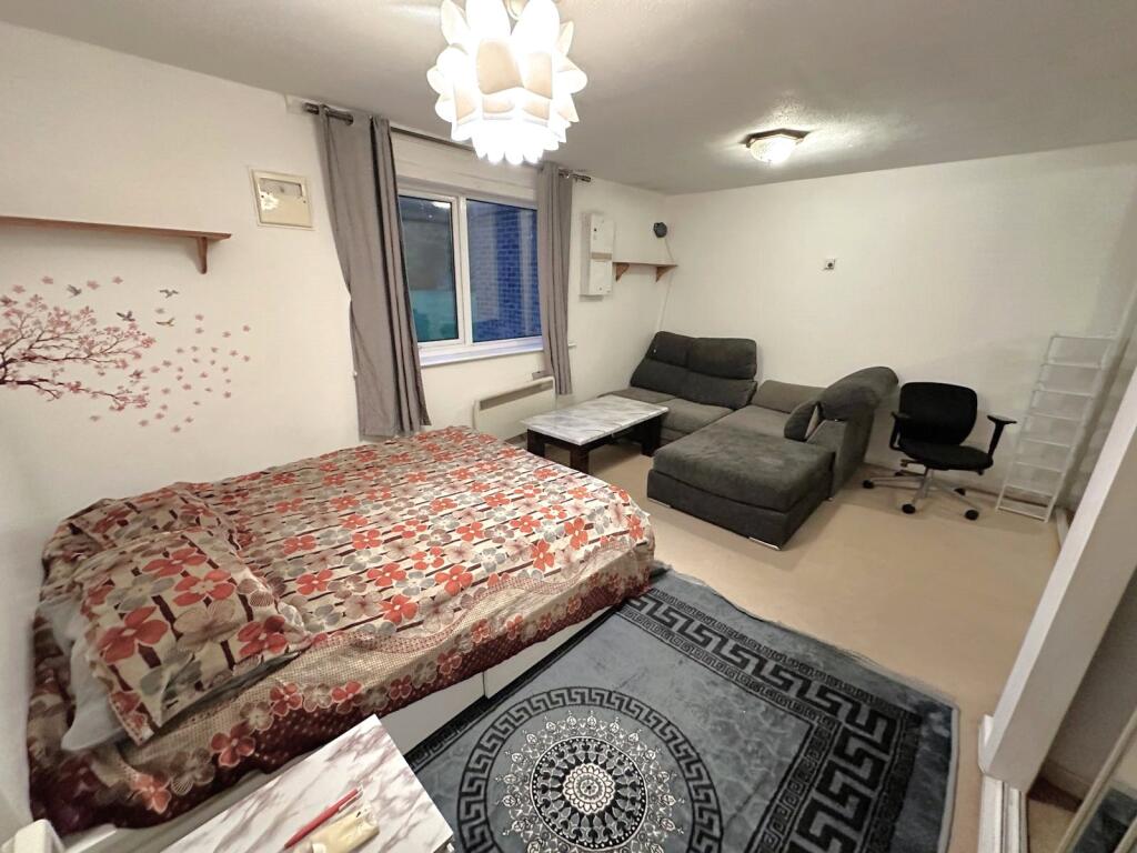 Lounge/ Bedrom