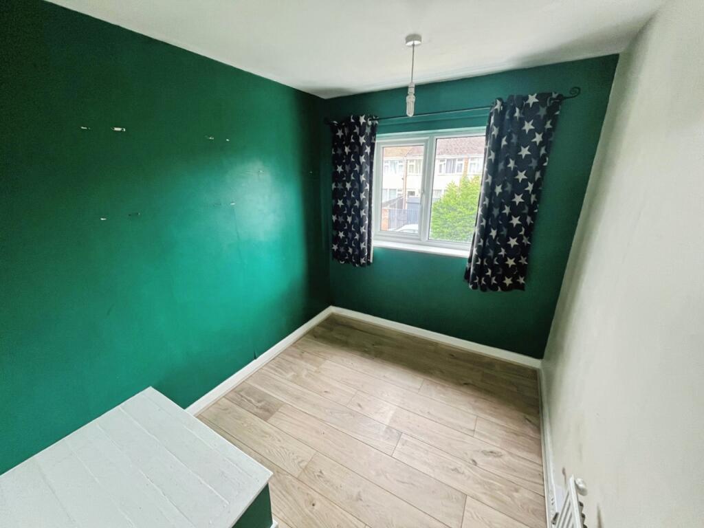 pbox-bedroom-339795.jpg