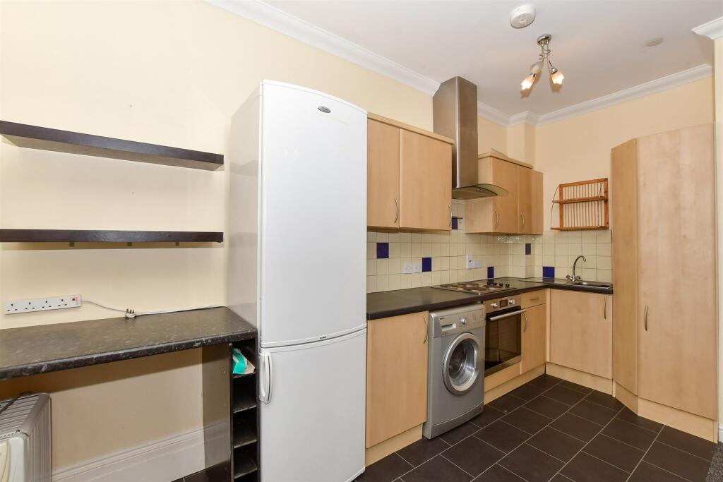 Kitchen/Lounge