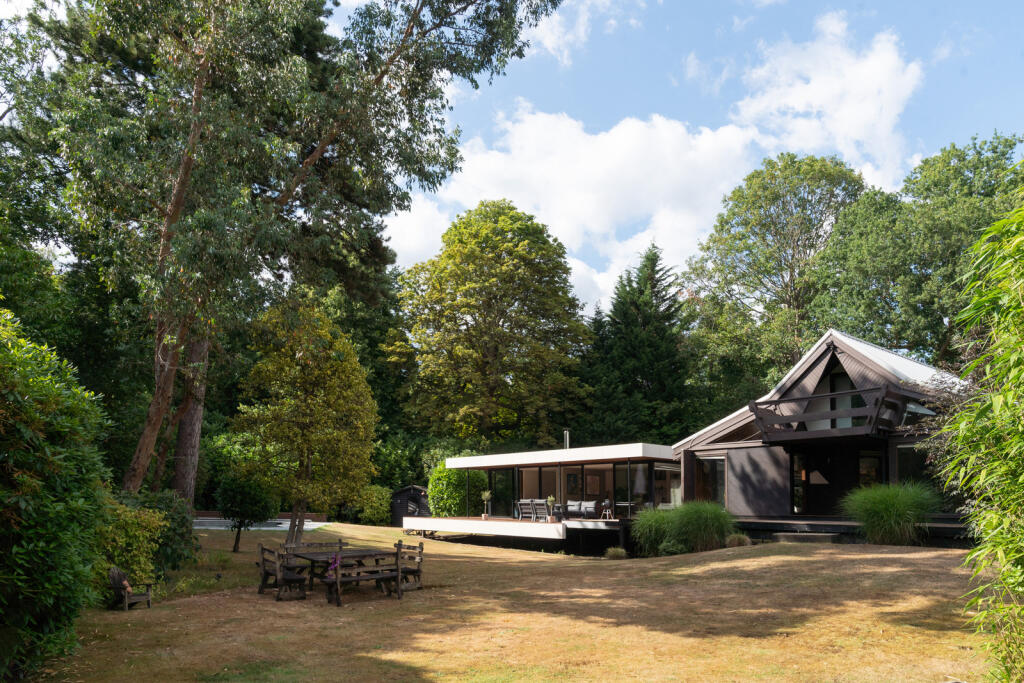 297582 - a0OP6000008p68QMAQ_N6.jpg