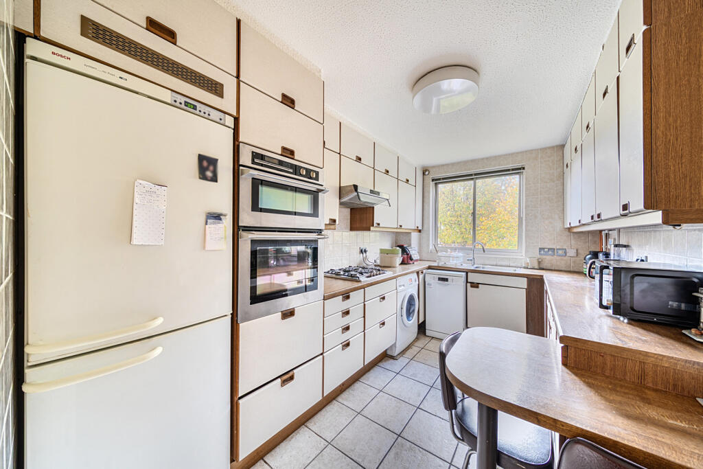 1370397-9-68fb9a0...