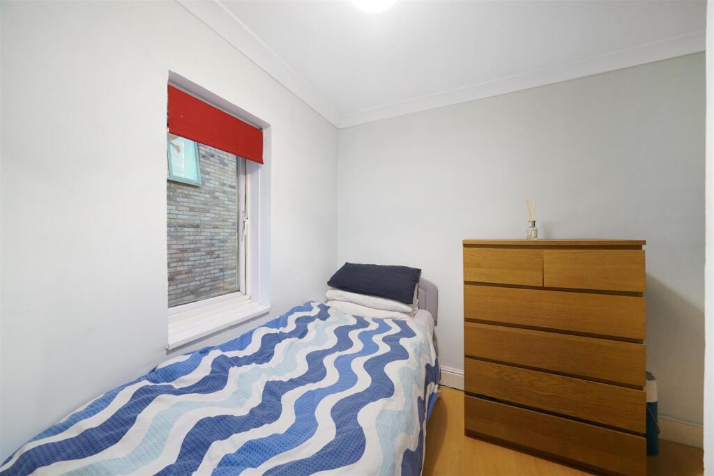 230 Summers Lane - 0qTSjxm2fpmbnhJwGoOW.jpg