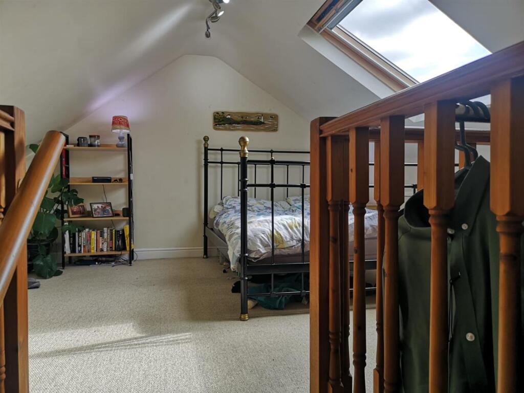 Attic room.jpg
