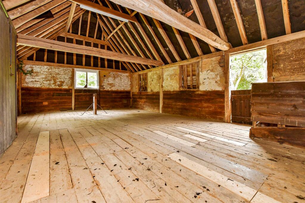 Workshop/Outbuildings