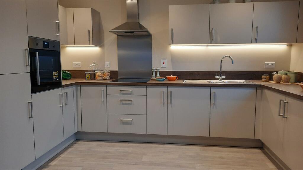 FCC Kitchen.jpg