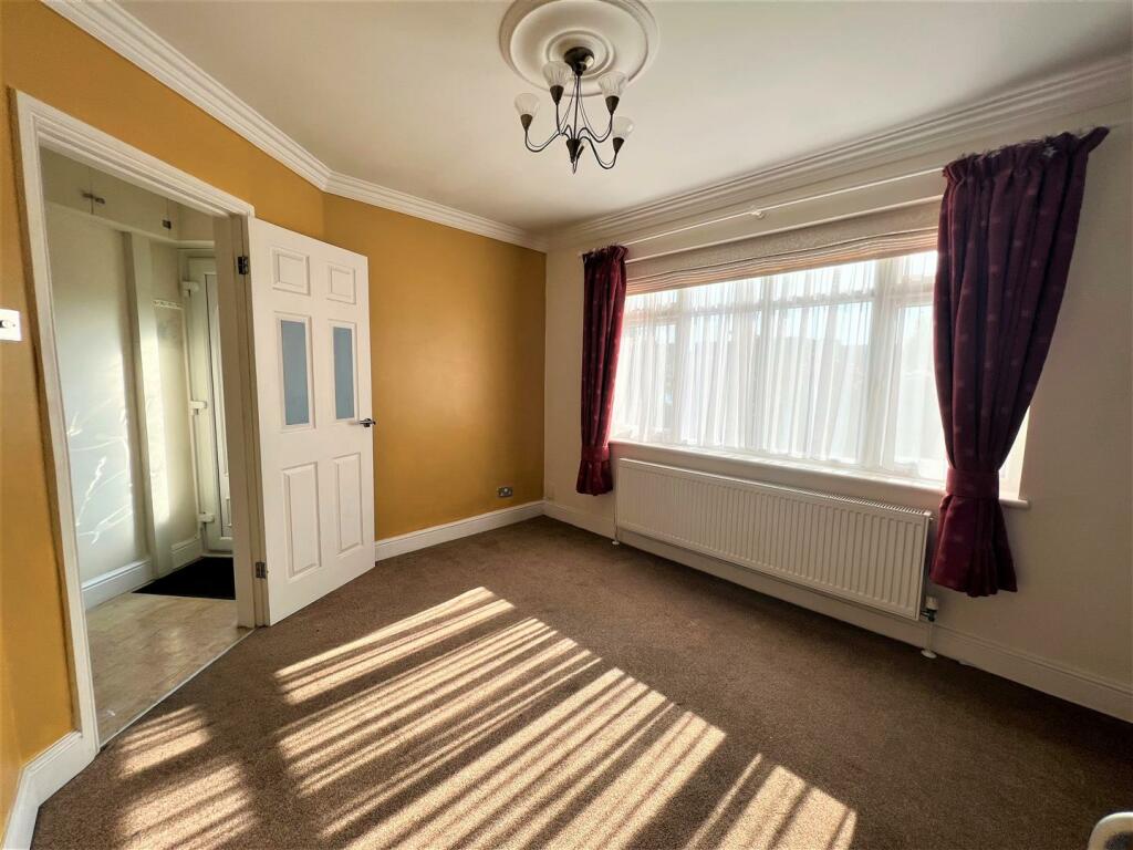 Bedroom.jpg