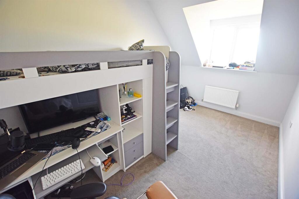 BEDROOM 3