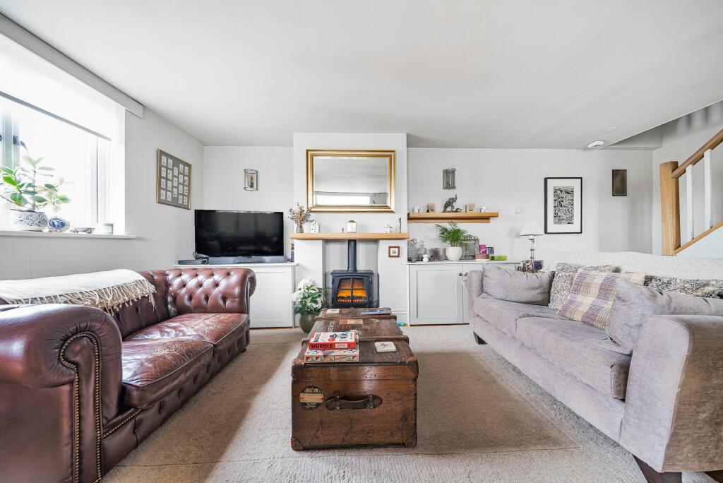 Living Room/Kitchen/Dining Room (2)