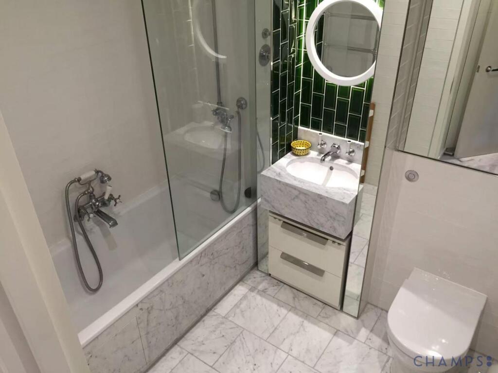 2-Bedroom, 2-Bathroom Apartment ¿ Ambassador Bu