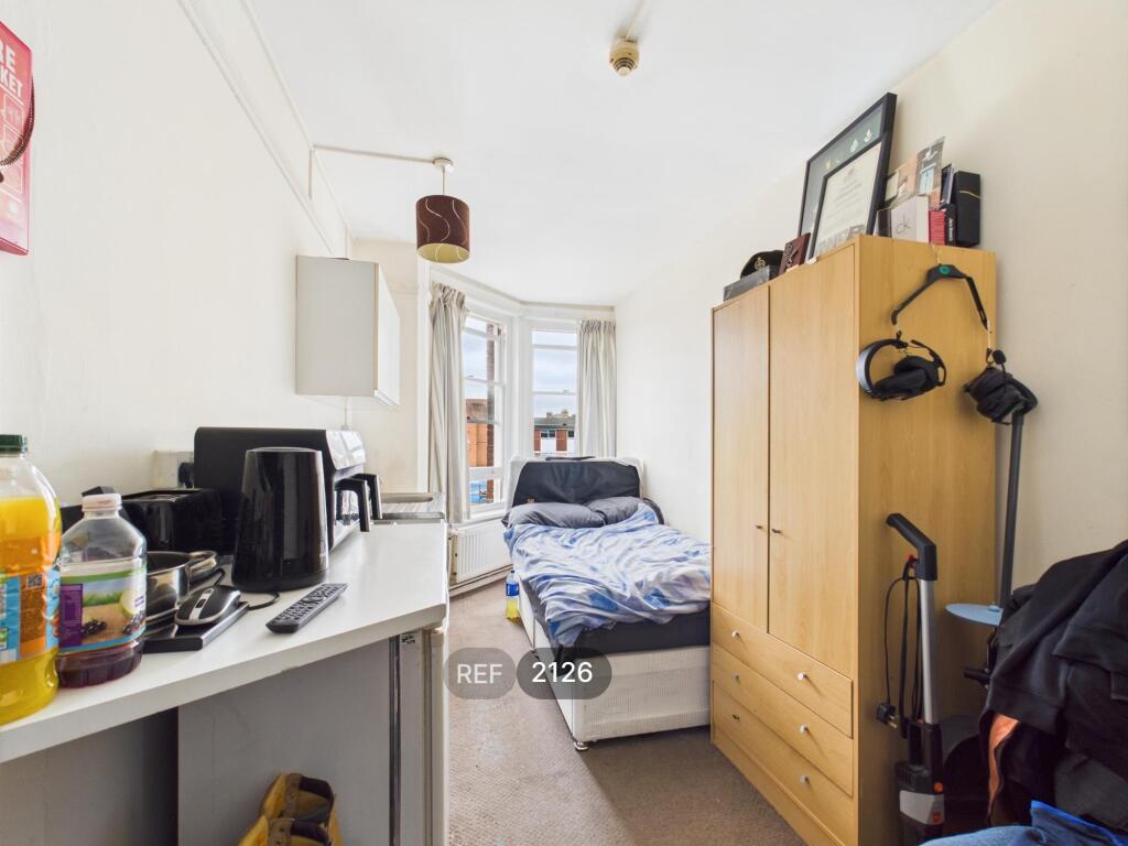 Kitchen/Living area
