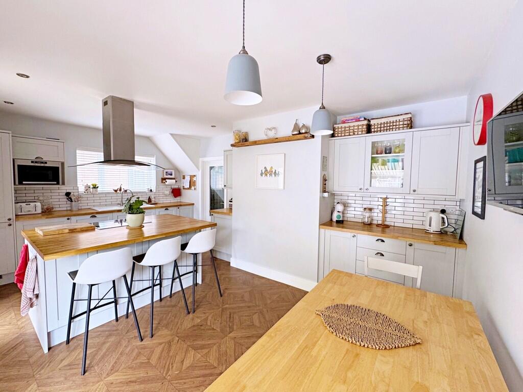 Dining and Kitche...