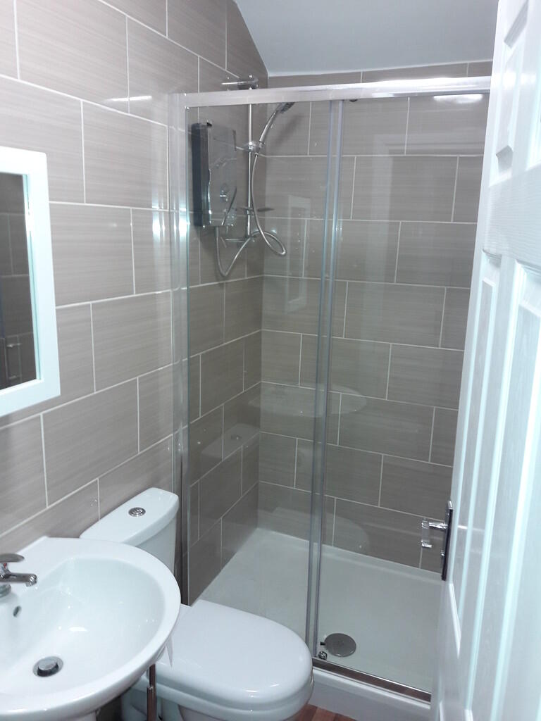 En-suite room 2