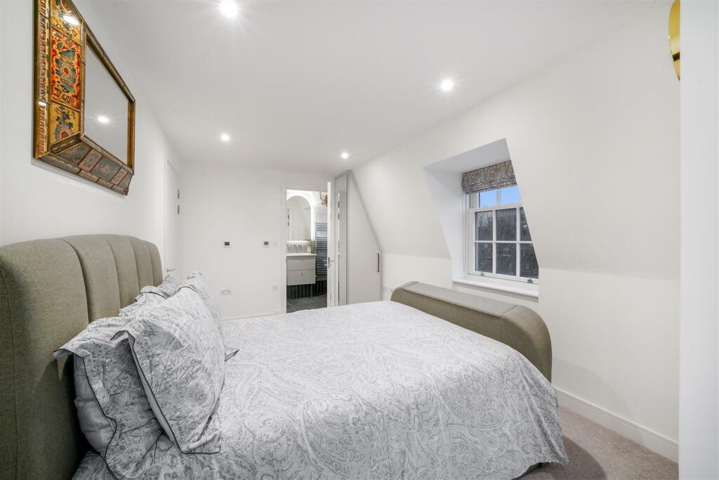 23 Garland Court, Lisgar Terrace - pakFoYkXoSy4kYh