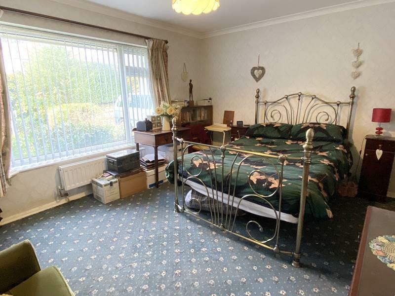 ground floor bedroom.jpg