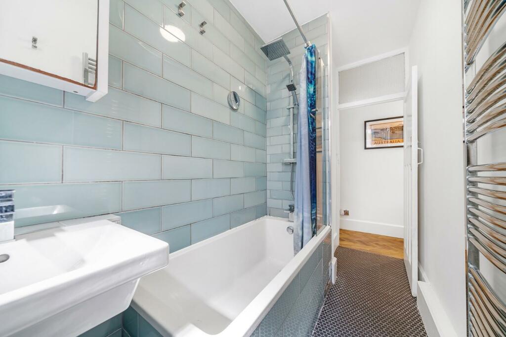 Bathroom.JPG