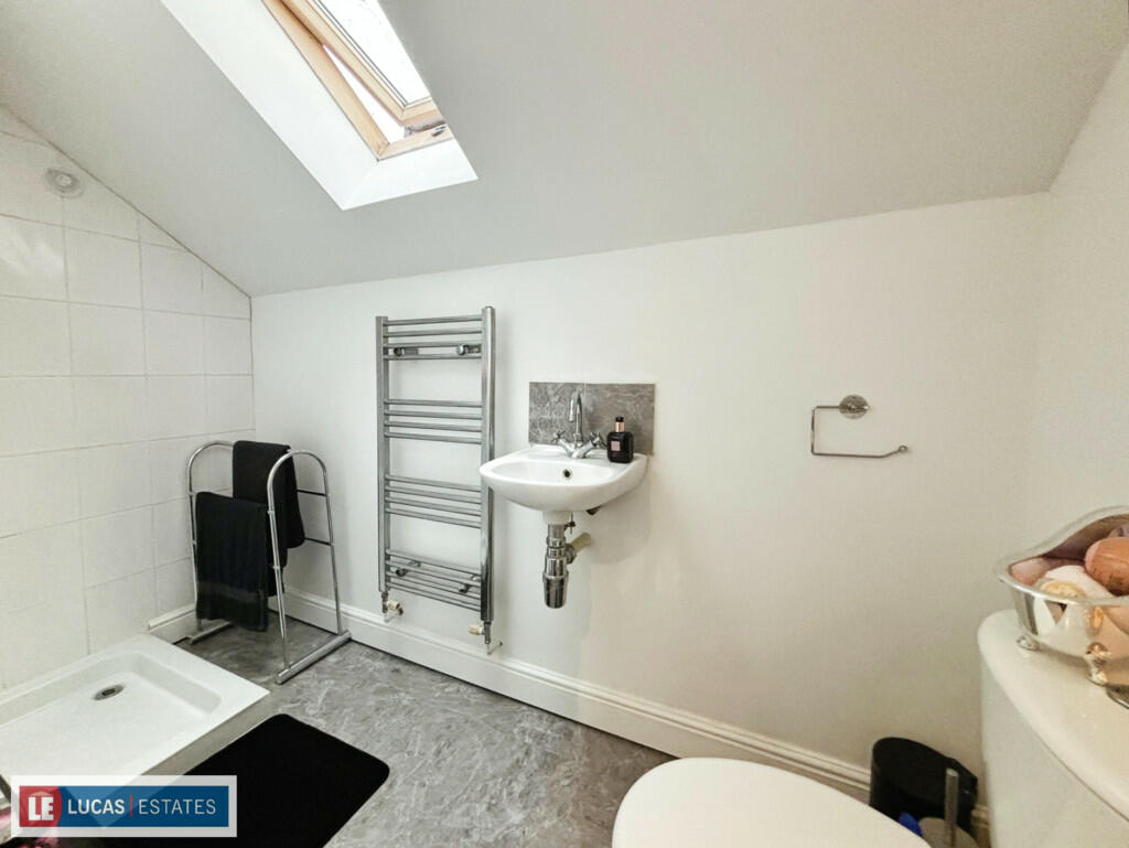 4b9b1505-image_pi...