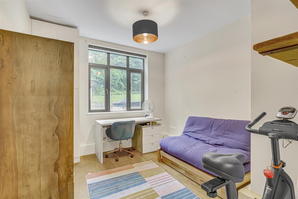 Flat_1__61_Putney_Bridge_Road__SW15-2.jpg