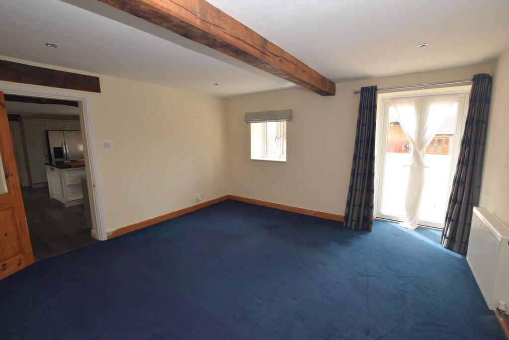 Charlton Barn Din...