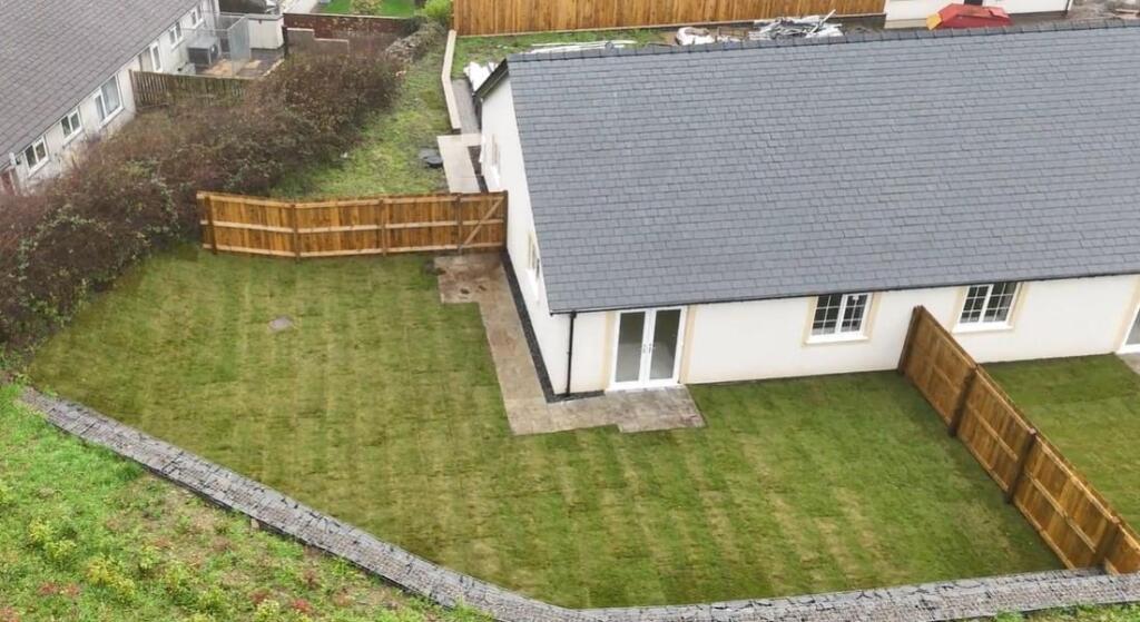 thumbnail_Plot 27 Gardens 01.jpg
